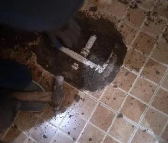 良庆卫生间漏水维修公司为您分享下卫生间渗水如何处理及注意事项